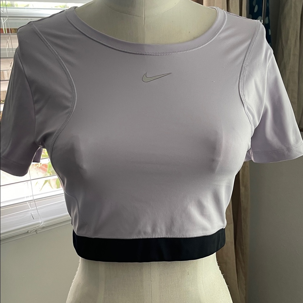 Nike Lavender and Black Short Sleeve Crop Athletic Top. Sooo cute!